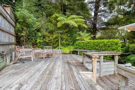 Photo of property in 2a Tiniroa Grove, Silverstream, Upper Hutt, 5019