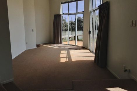 Photo of property in 4a Rahui View, Oakura, 4314