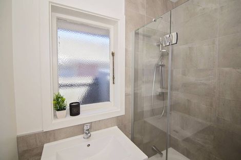 Photo of property in 2/27 Hills Road, Edgeware, Christchurch, 8013