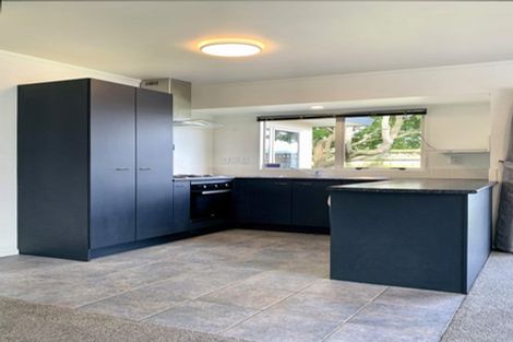 Photo of property in 10/520 Don Buck Road, Westgate, Auckland, 0614