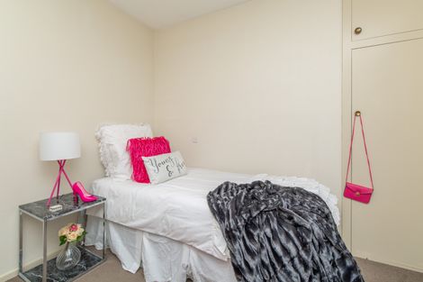 Photo of property in 2/4 Quinton Place, Bishopdale, Christchurch, 8053