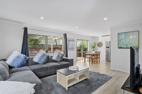 Photo of property in 15c Anthony Place, Pakuranga, Auckland, 2010