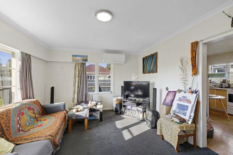 Photo of property in 7a Seddon Street, Wallaceville, Upper Hutt, 5018