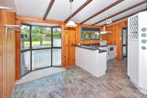 Photo of property in 6 Vela Place, Clarks Beach, 2122