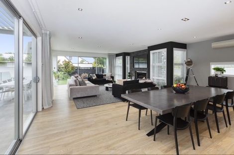 Photo of property in 20 Queens Avenue, Merivale, Christchurch, 8014