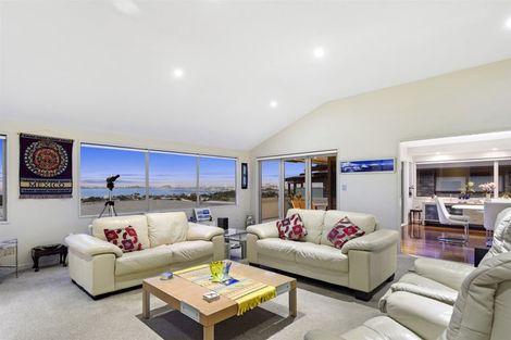 Photo of property in 24 Pillans Road, Otumoetai, Tauranga, 3110