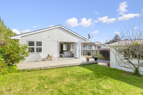 Photo of property in 63 Martin Road, Paraparaumu Beach, Paraparaumu, 5032