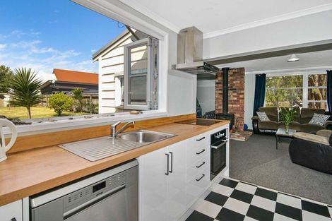 Photo of property in 61 Russell Street, Westport, 7825