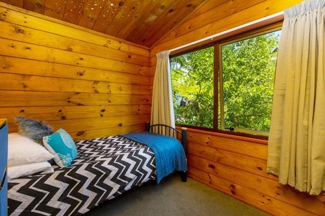 Photo of property in 7 Goodwin Place, Pinehaven, Upper Hutt, 5019