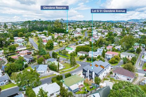 Photo of property in 23b Crystal Avenue, Glendene, Auckland, 0602