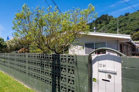 Photo of property in 126a Waikawa Road, Picton, 7220