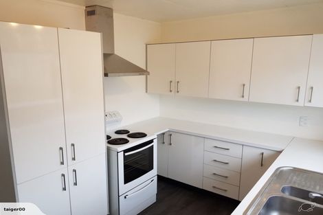 Photo of property in 15 Barbados Drive, Unsworth Heights, Auckland, 0632