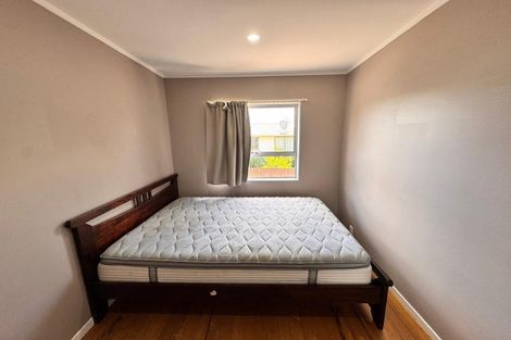 Photo of property in 1/149 View Road, Sunnyvale, Auckland, 0612