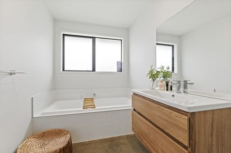 Photo of property in 26 Rawiri Drive, Bell Block, New Plymouth, 4312