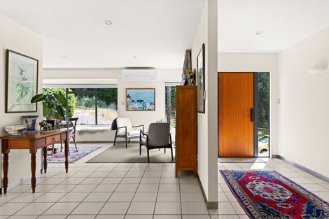 Photo of property in 145 Milton Road, Bluff Hill, Napier, 4110