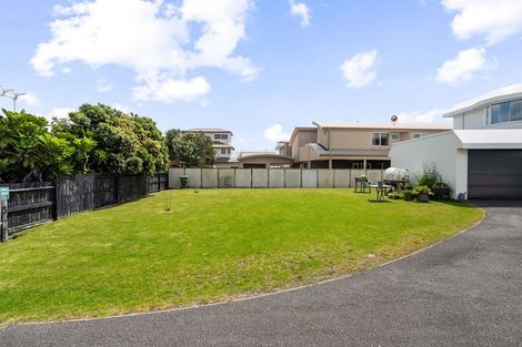 Photo of property in 17a Oceanbeach Road, Mount Maunganui, 3116
