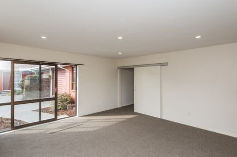 Photo of property in 1/127 Reynolds Avenue, Bishopdale, Christchurch, 8053