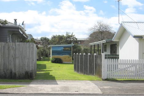 Photo of property in 302b Ocean Road, Whangamata, 3620