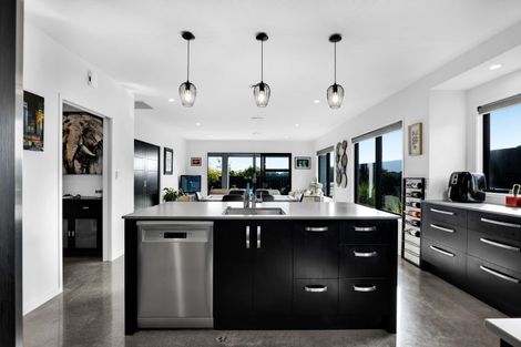 Photo of property in 4 Cessna Lane, Glen Avon, New Plymouth, 4312