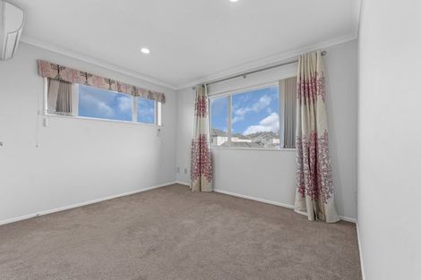 Photo of property in 4 Bruckless Drive, Flat Bush, Auckland, 2019