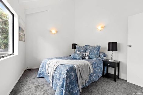 Photo of property in 2/47 Sheridan Drive, New Lynn, Auckland, 0600