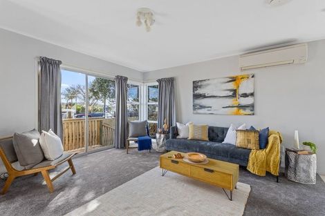 Photo of property in 71b Red Beach Road, Red Beach, 0932