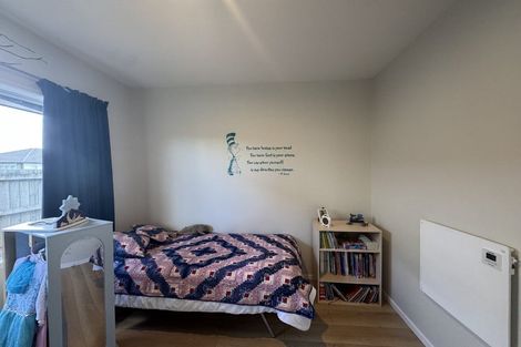 Photo of property in 18 Marie Costello Way, Beach Haven, Auckland, 0626