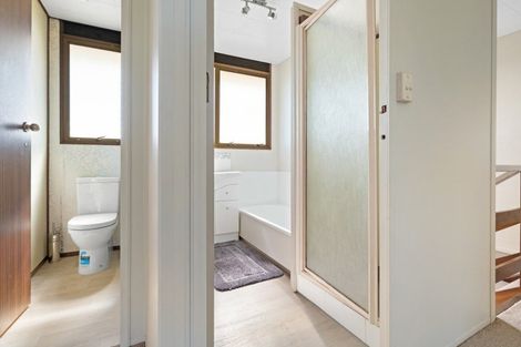 Photo of property in 1 Shearwater Street, One Tree Point, 0118