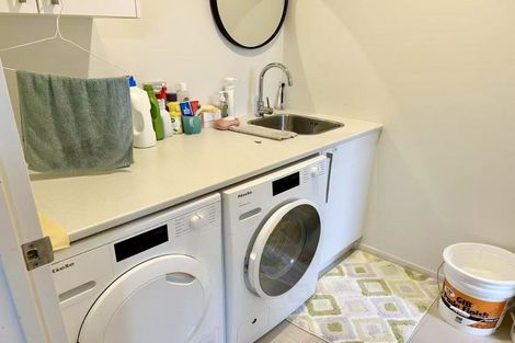 Photo of property in 103 Baverstock Road, Flat Bush, Auckland, 2016