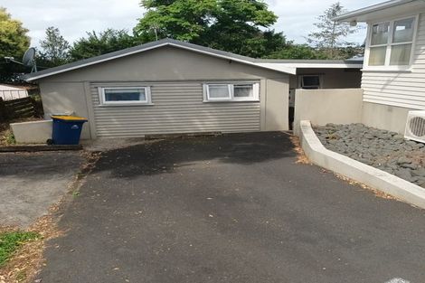 Photo of property in 81 Lauderdale Road, Birkdale, Auckland, 0626