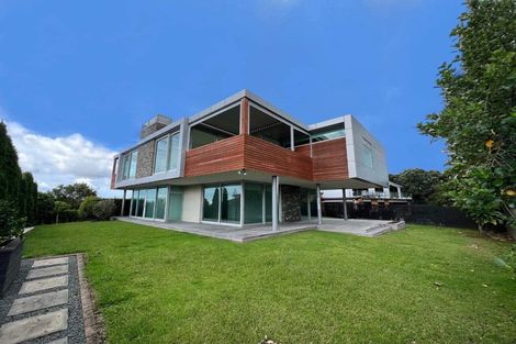 Photo of property in 451 East Coast Road, Murrays Bay, Auckland, 0630