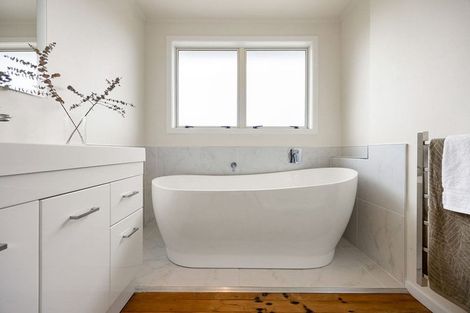 Photo of property in 36 Grey Street, Cambridge, 3434