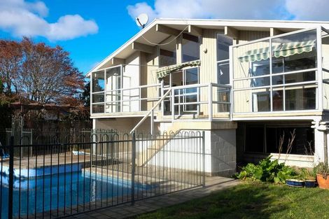 Photo of property in 4 Hawkswood Place, Avonhead, Christchurch, 8042