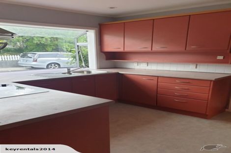 Photo of property in 20b Bushey Way, Maungaraki, Lower Hutt, 5010