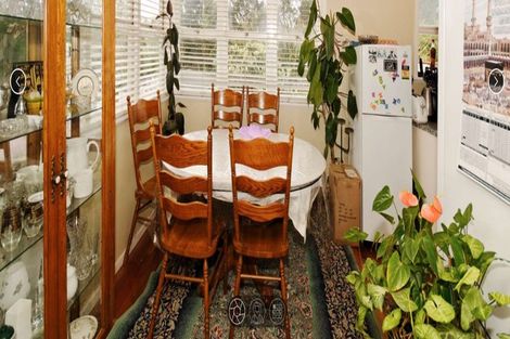 Photo of property in 35 Longburn Road, Henderson, Auckland, 0610