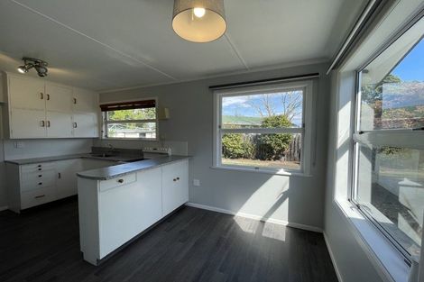 Photo of property in 2 Bennett Place, Onekawa, Napier, 4110