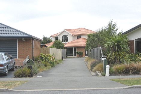 Photo of property in 39 Broadhaven Avenue, Parklands, Christchurch, 8083