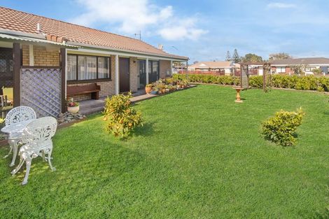 Photo of property in 63 Gloucester Road, Mount Maunganui, 3116