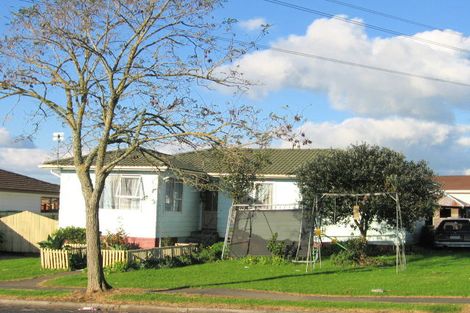 Photo of property in 30 Dissmeyer Drive, Clover Park, Auckland, 2019