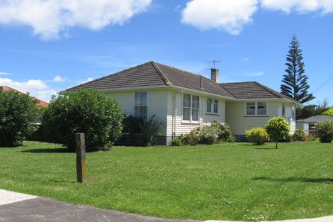 Photo of property in 1 Gifford Road, Papatoetoe, Auckland, 2025