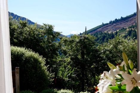 Photo of property in 53 Mathias Terrace, Arthurs Point, Queenstown, 9371