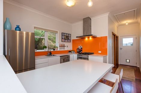 Photo of property in 27 Hudson Street, Island Bay, Wellington, 6023
