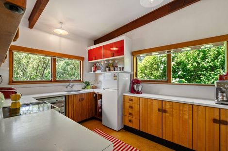 Photo of property in 6 Dorset Way, Wilton, Wellington, 6012