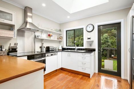 Photo of property in 29 Thornicroft Road, Waitati, 9085