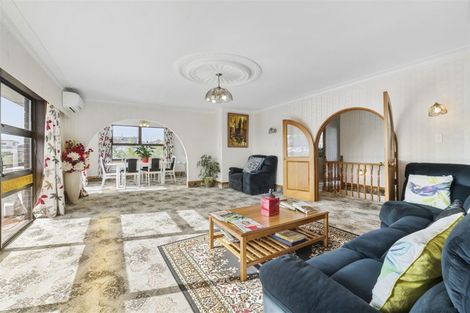 Photo of property in 60 Torkar Road, Clarks Beach, 2122