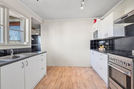 Photo of property in 2 Neil Road, Fairy Springs, Rotorua, 3015