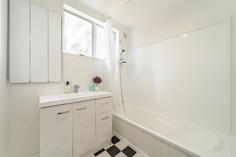 Photo of property in 25 Tuatoru Street, Eastbourne, Lower Hutt, 5013