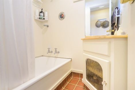 Photo of property in 23 Follett Street, Marton, 4710