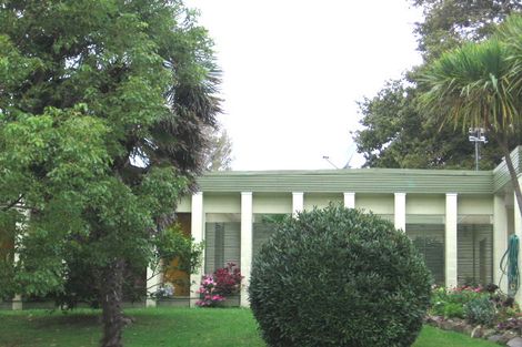 Photo of property in 33 Miltonia Avenue, Te Atatu South, Auckland, 0610