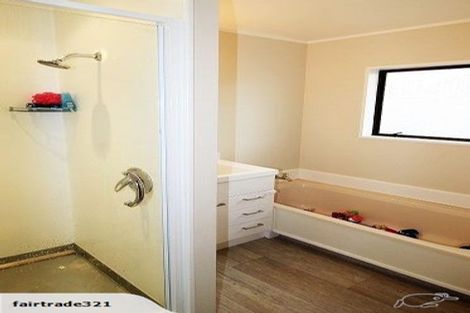 Photo of property in 16 Bellevue Road, Brookfield, Tauranga, 3110